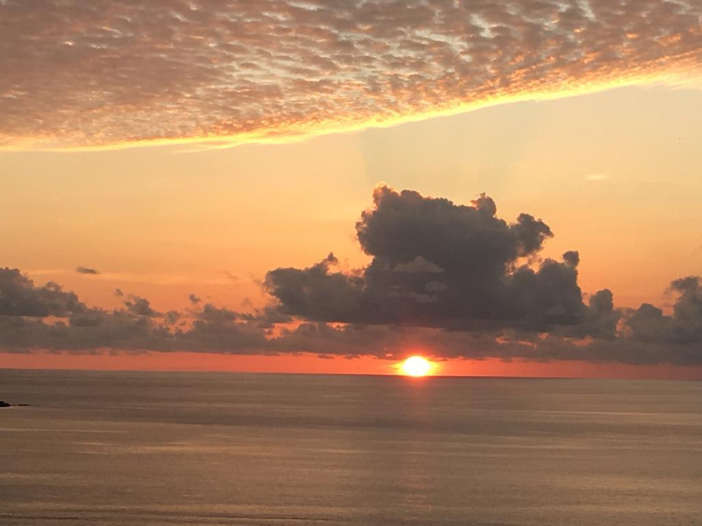 Sunset View Self Catering Lejlighed Anse Boileau Eksteriør billede